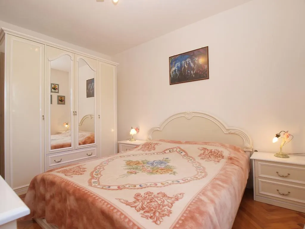 Apartment Luisa 1437 Peruški