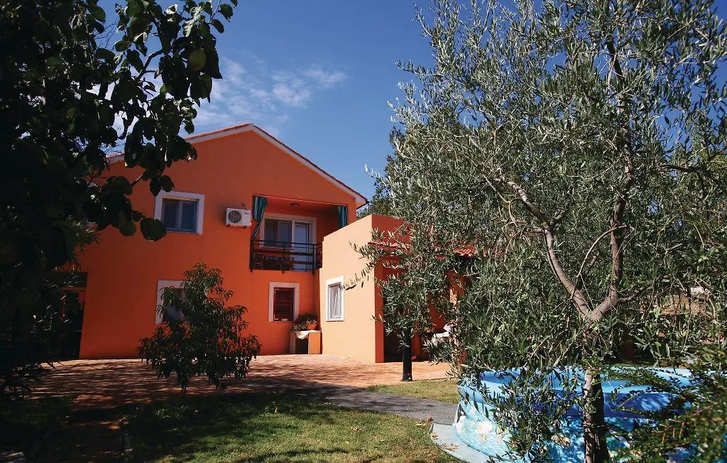 Apartment Luisa 1437 Peruški 克罗地亚
